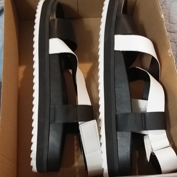 Stylus sandals - Picture 5 of 5